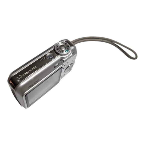 Sony Cyber-Shot DSC-S700 7.2MP Digital Camera Silver - Picture 9 of 10